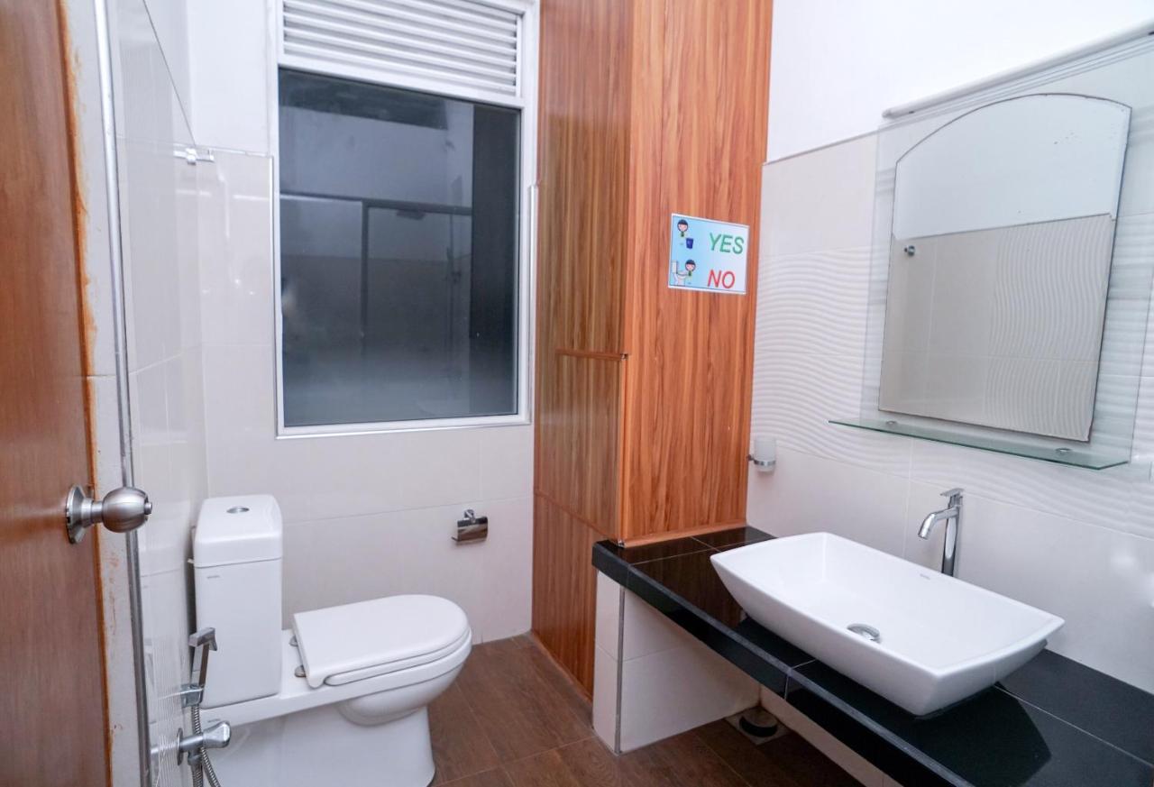 Hotel Mirissa Regent Bagian luar foto